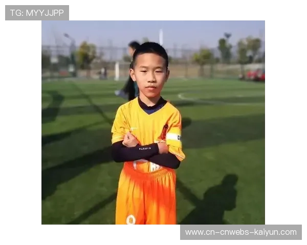 赛事通讯：斯特林坚持独自训练，投身青训学院建设规划未来